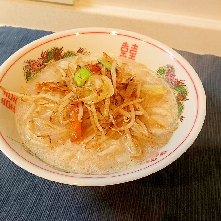 うまかっちゃんLOVE企画1：野菜炒めラーメン